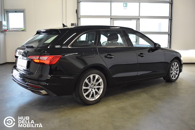 AUDI A4 Avant 40 TDI S tronic Business
